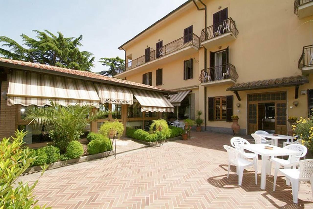 Albergo Villa Maria Bracciano  Exterior photo